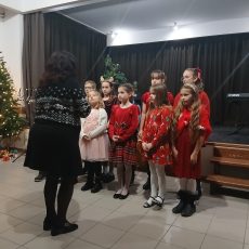 Mikulás hangverseny Hernádon Mikulás hangverseny Hernádon