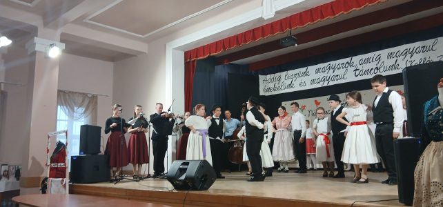 VII. Kistérségi Néptánc és Népzenei Találkozó