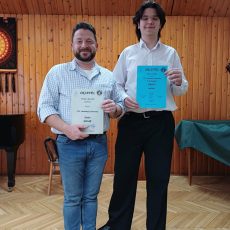 Gitáros sikerek Gitáros sikerek